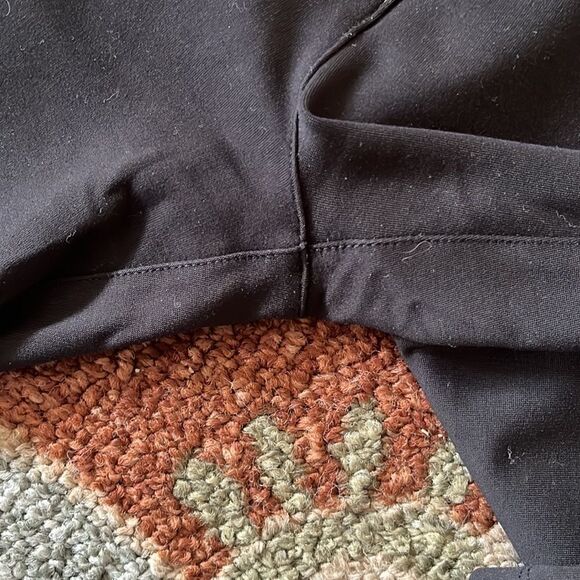 EUC BETABRAND SIZE SMALL BOOTCUT DRESS YOGA PANTS - Picture 7 of 7